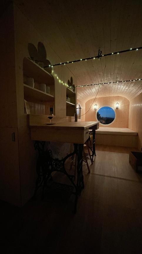 Glamping - Stylova Maringotka V Srdci Ladova Kraje, Pobliz Hlavniho Mesta Prahy Stribrna Skalice Екстериор снимка
