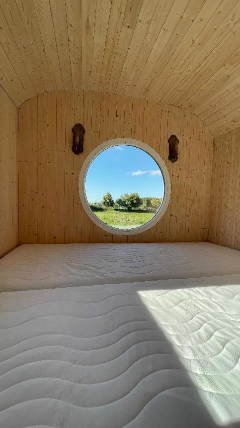 Glamping - Stylova Maringotka V Srdci Ladova Kraje, Pobliz Hlavniho Mesta Prahy Stribrna Skalice Екстериор снимка